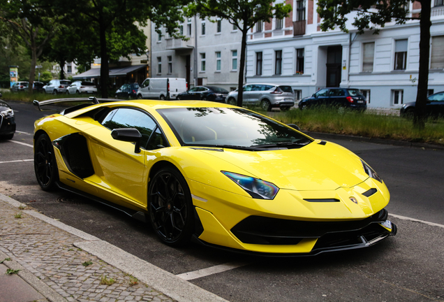 Lamborghini Aventador LP770-4 SVJ