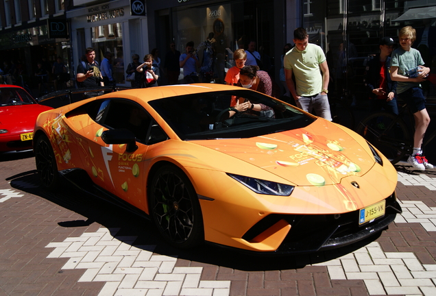 Lamborghini Huracán LP640-4 Performante