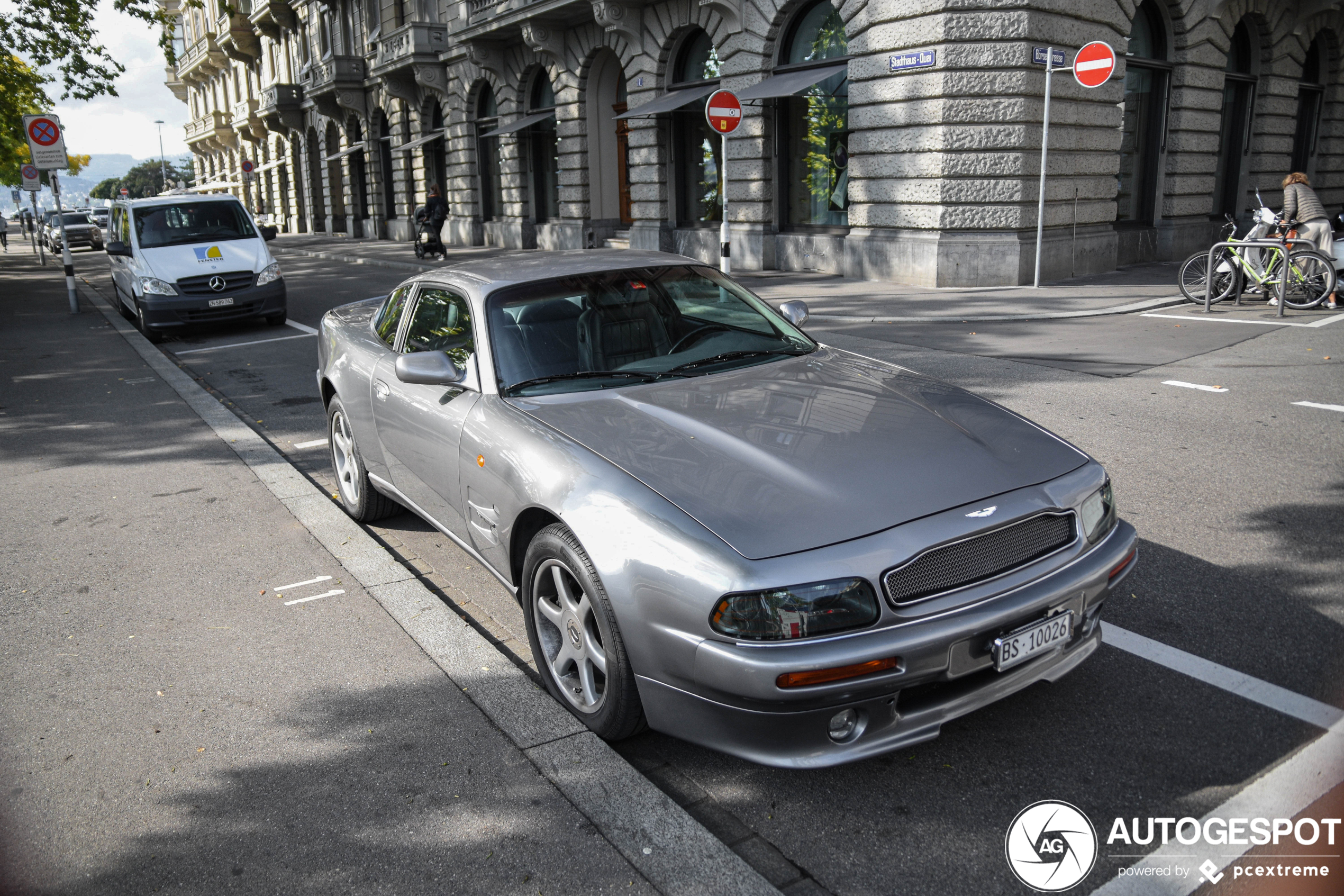 Aston Martin V8 Coupe