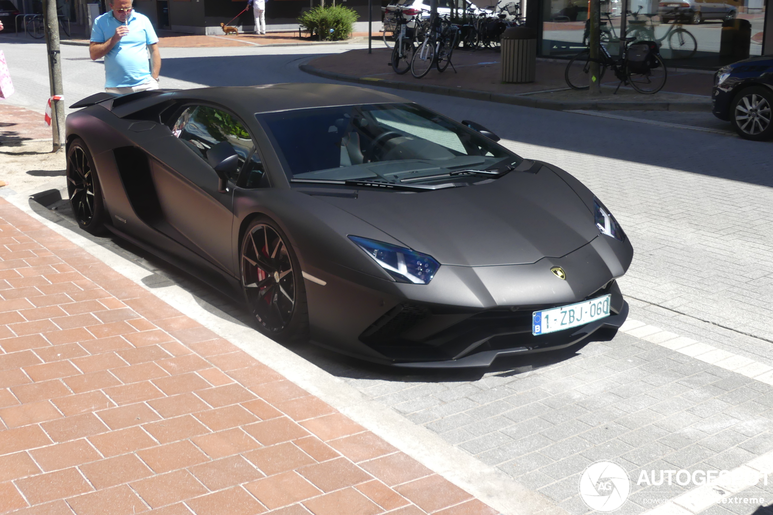 Lamborghini Aventador S LP740-4