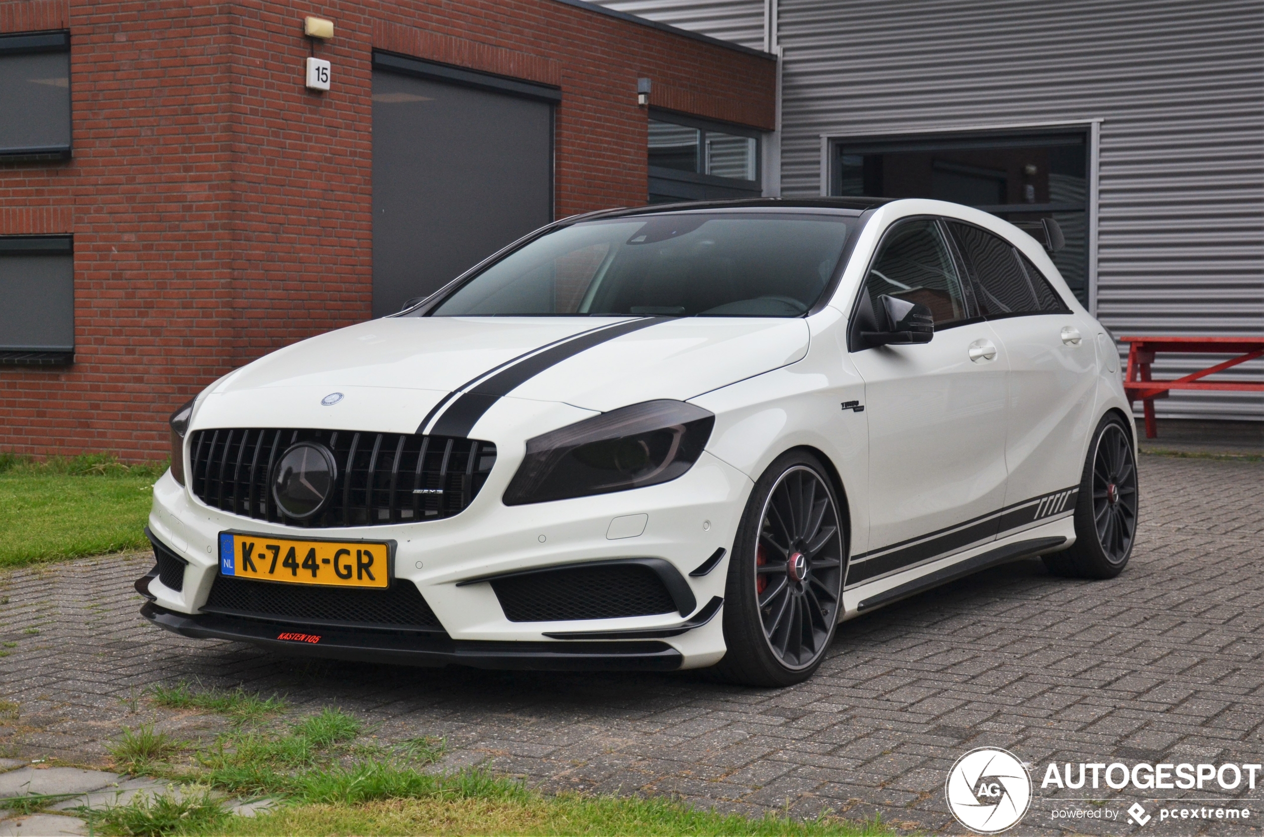 Mercedes-Benz A 45 AMG