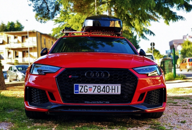 Audi RS4 Avant B9