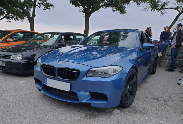 BMW M5 F10 2011