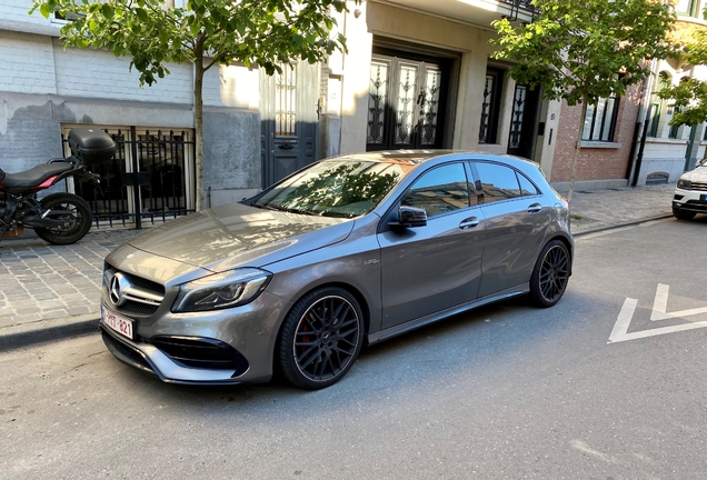 Mercedes-AMG A 45 W176 2015