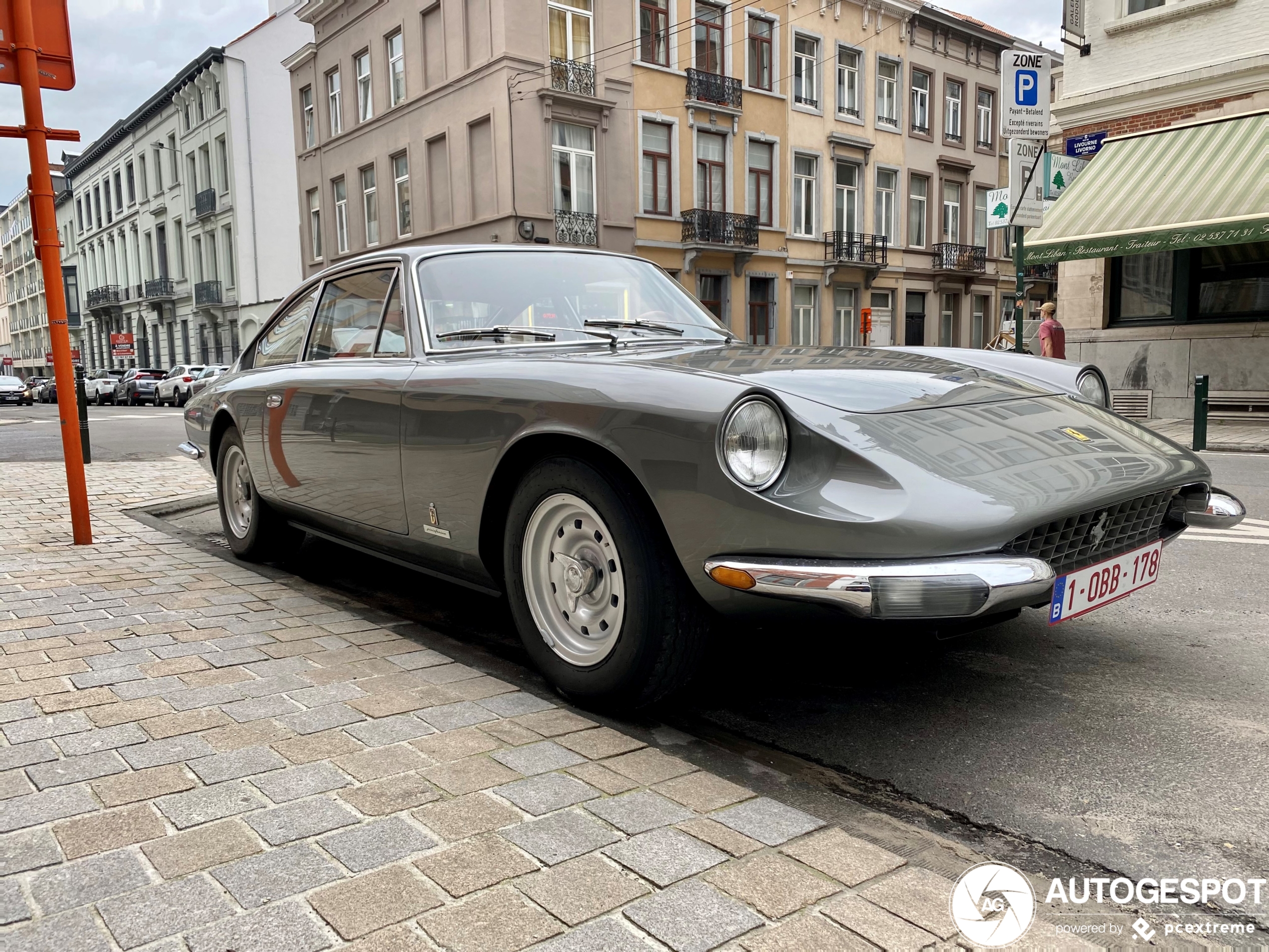 Ferrari 365 GT 2+2