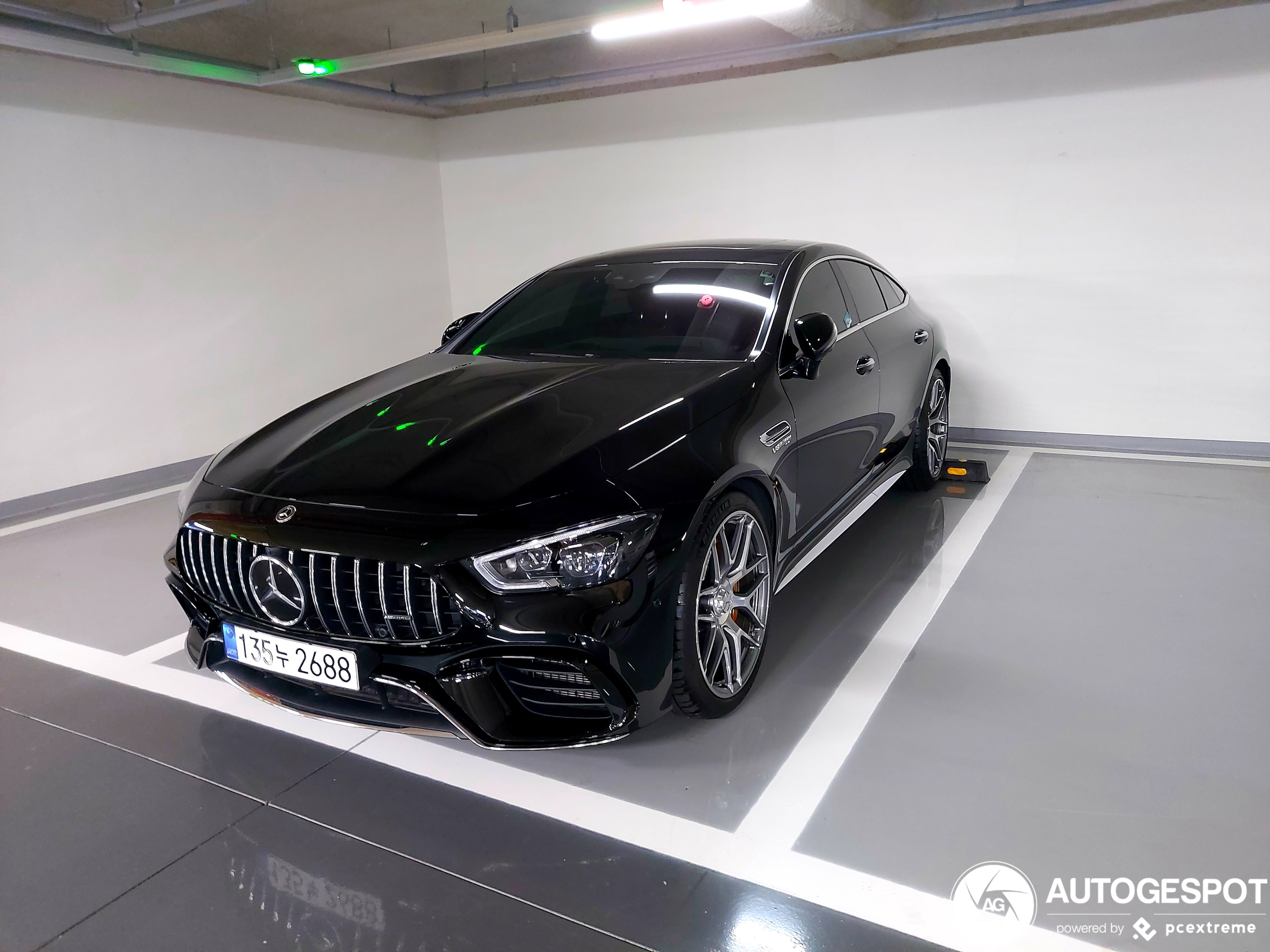 Mercedes-AMG GT 63 S X290