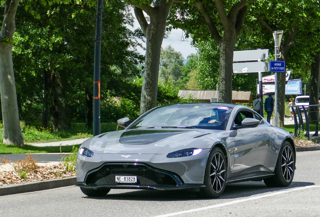 Aston Martin V8 Vantage 2018