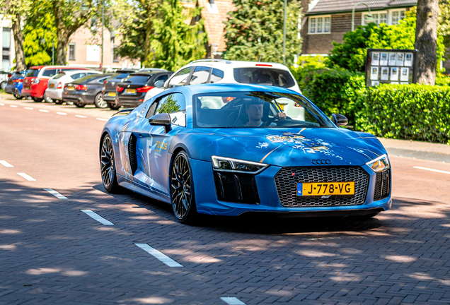 Audi R8 V10 Plus 2015