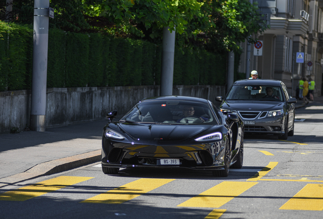 McLaren GT