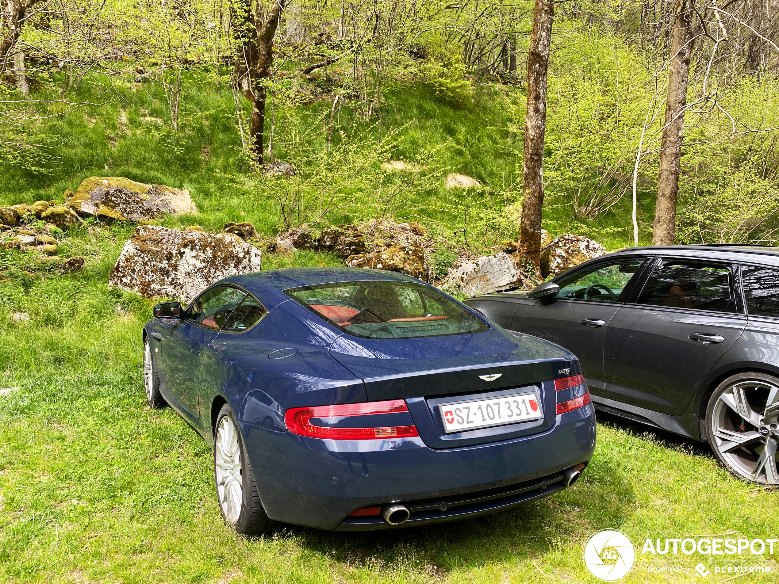 Aston Martin DB9