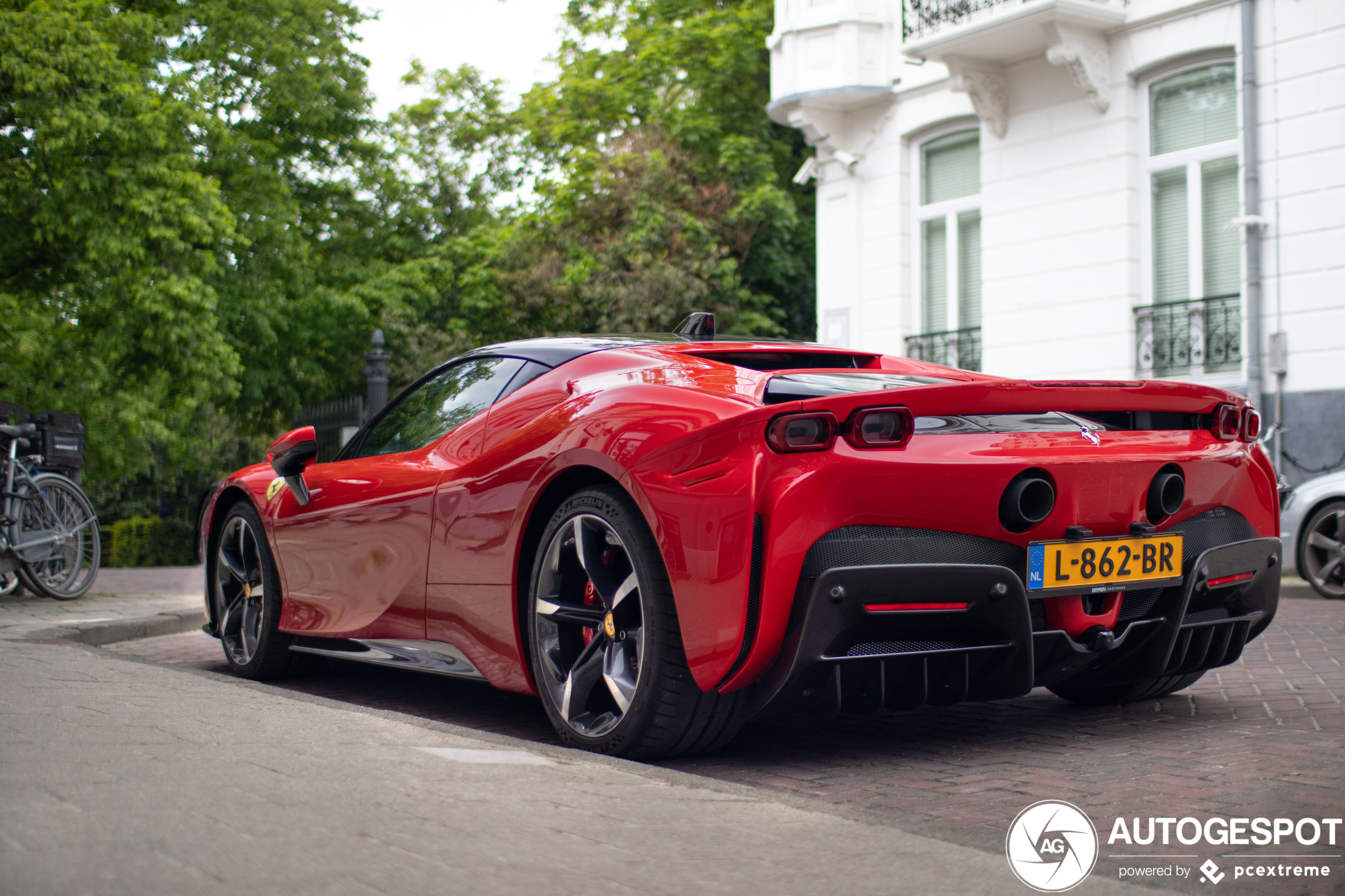 Ferrari SF90 Stradale