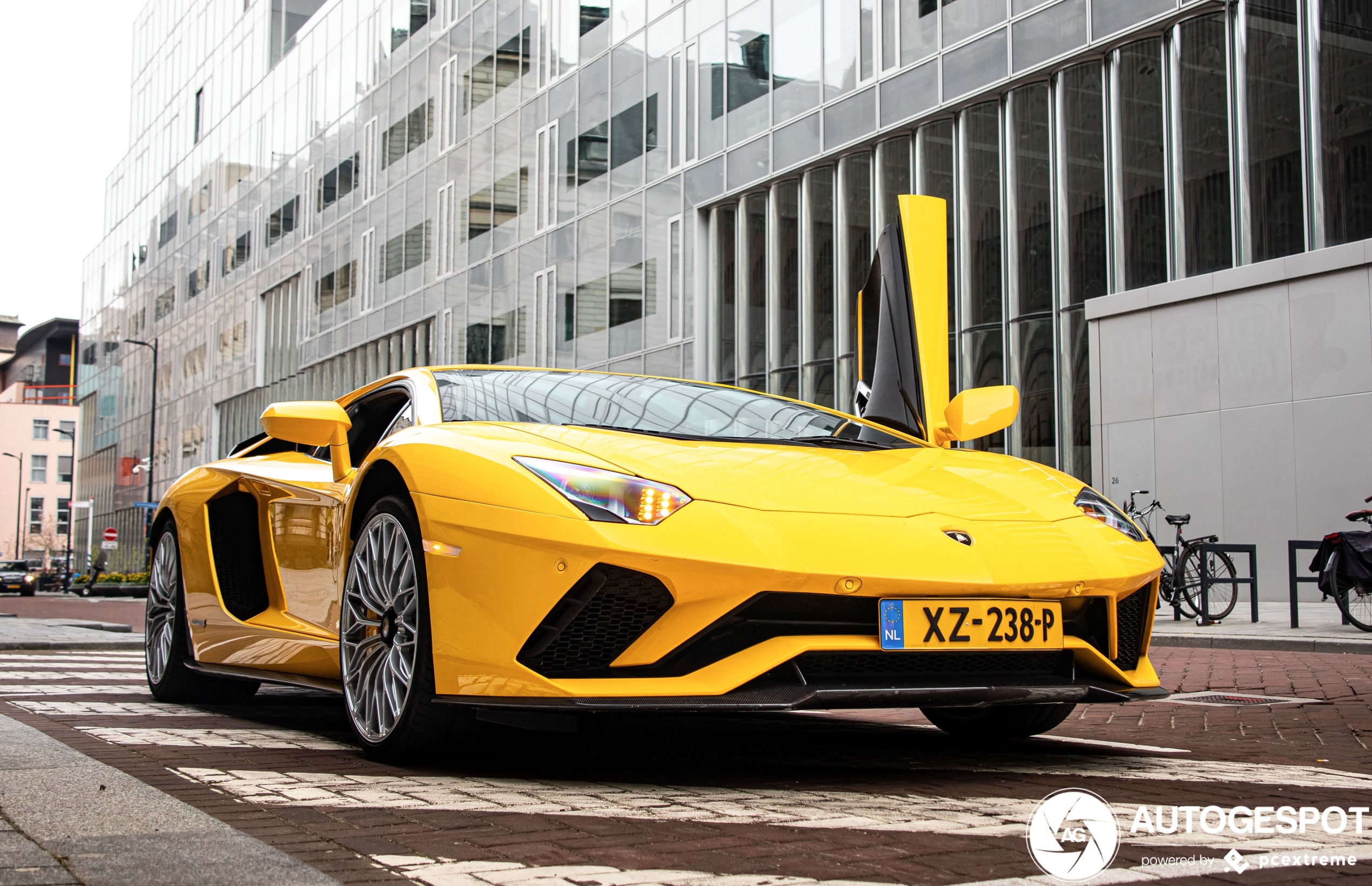 Lamborghini Aventador S LP740-4