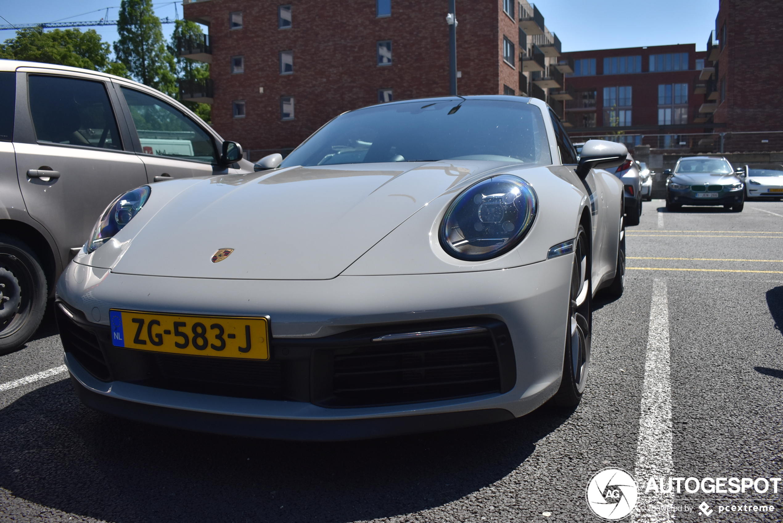 Porsche 992 Carrera 4S