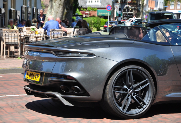 Aston Martin DBS Superleggera Volante