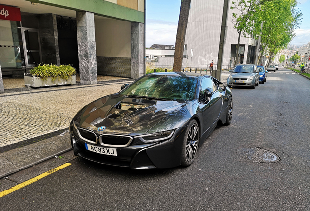 BMW i8