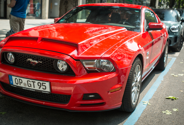 Ford Mustang GT 2013