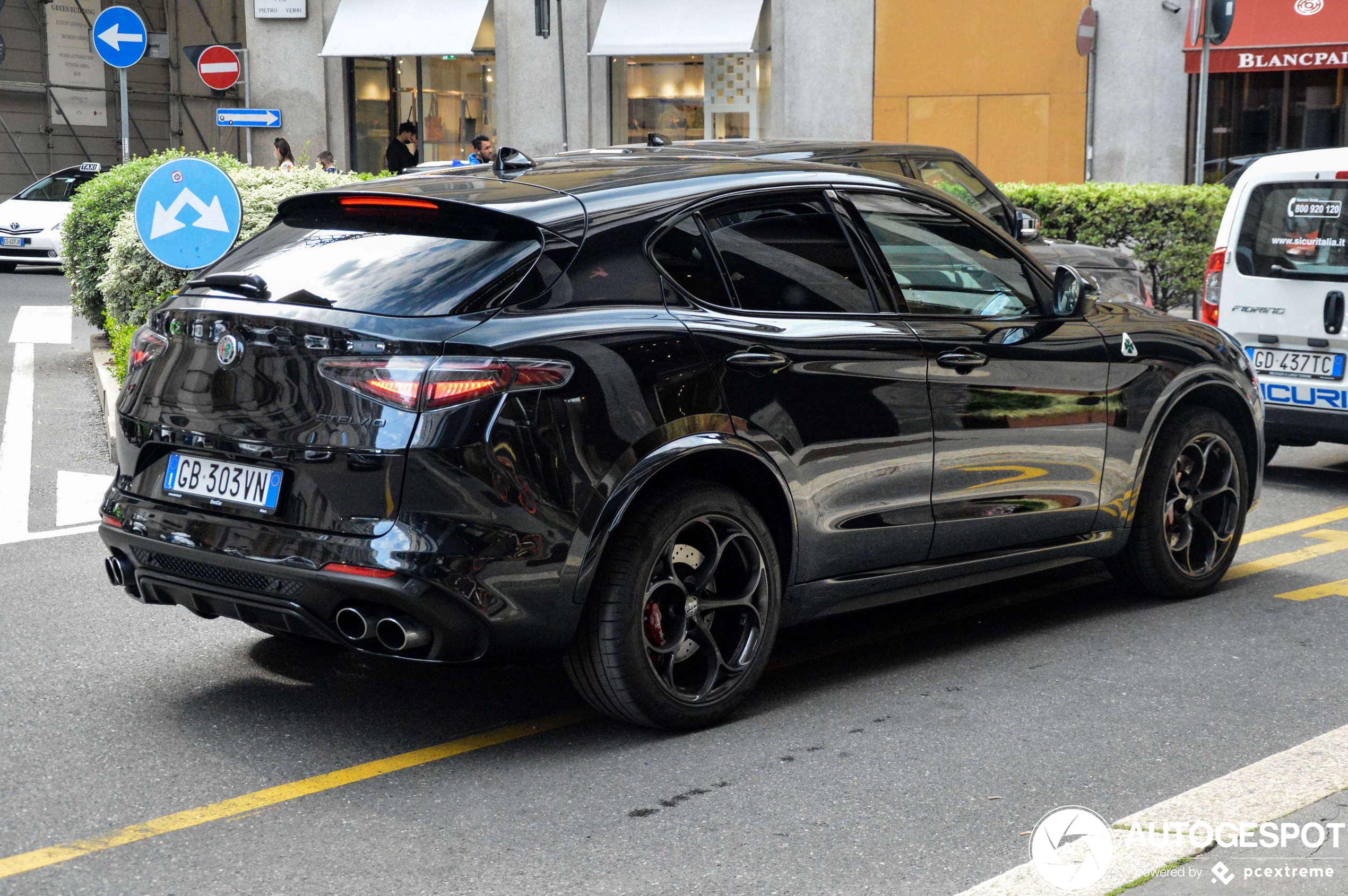 Alfa Romeo Stelvio Quadrifoglio 2020