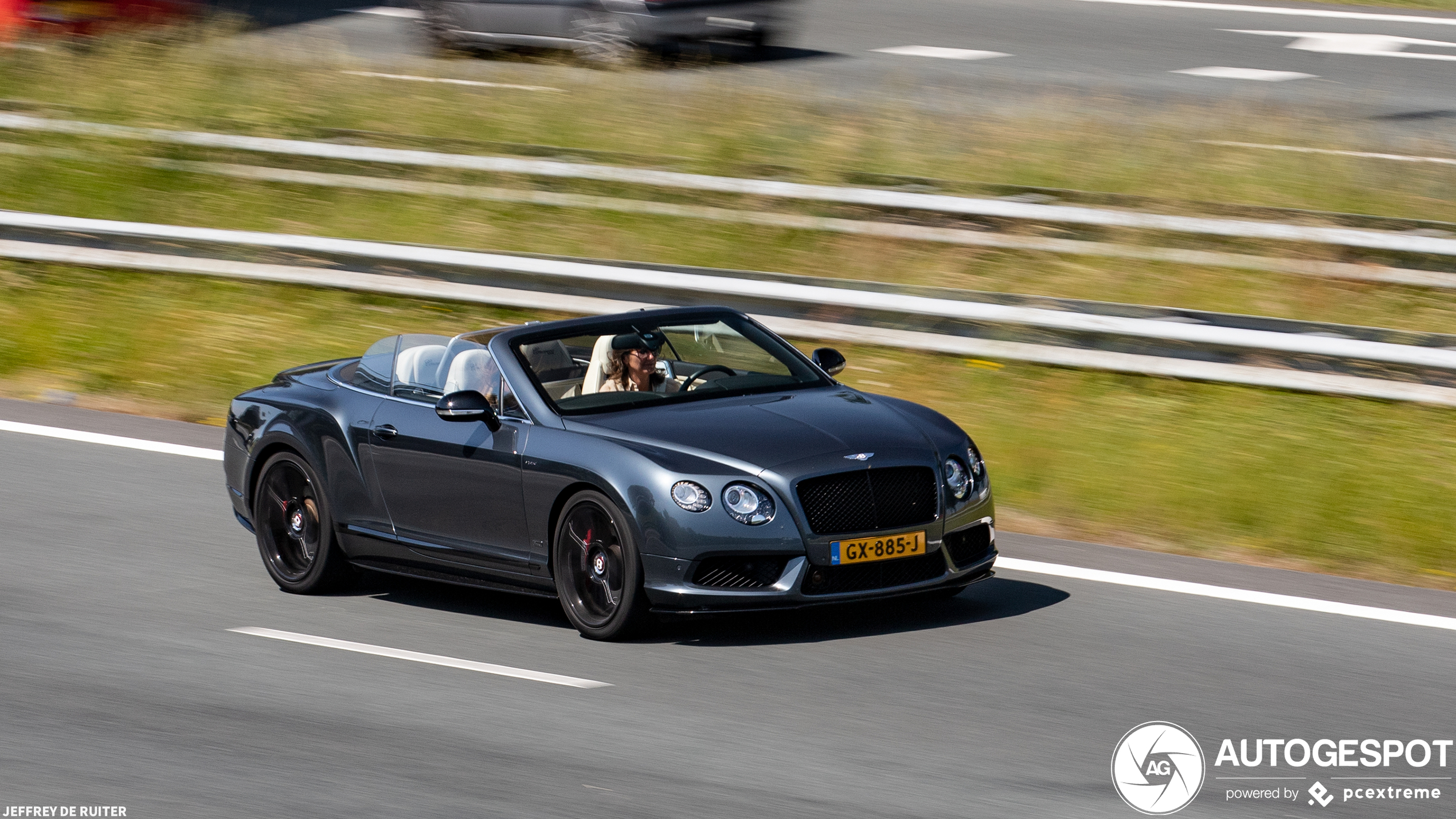 Bentley Continental GTC V8 S Concours Series