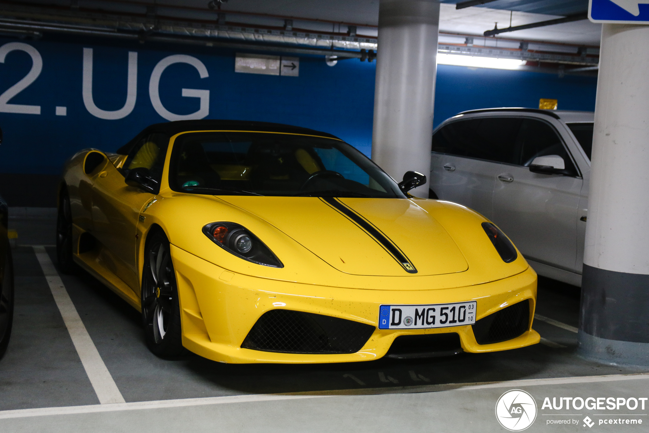 Ferrari Scuderia Spider 16M