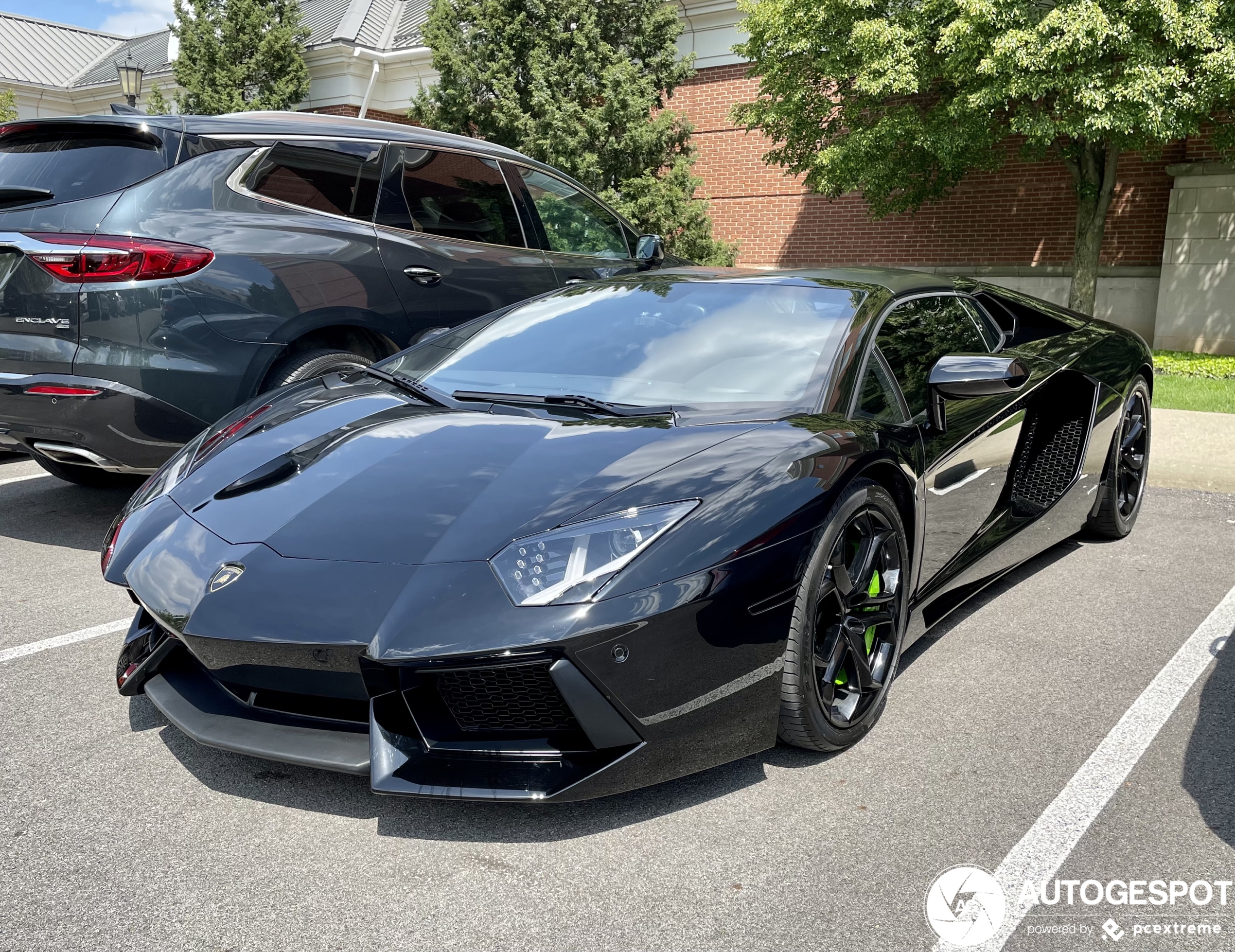 Lamborghini Aventador LP700-4 Roadster