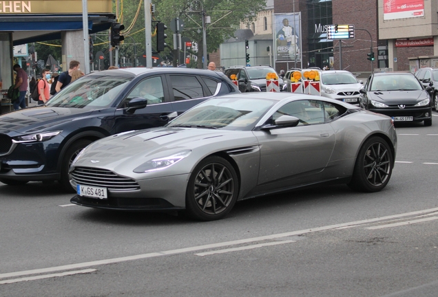 Aston Martin DB11