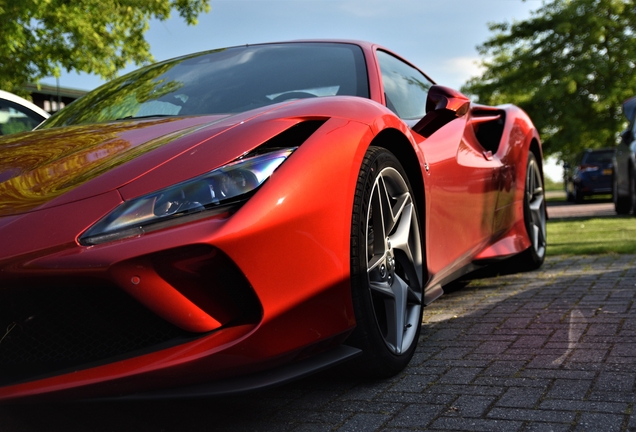 Ferrari F8 Tributo