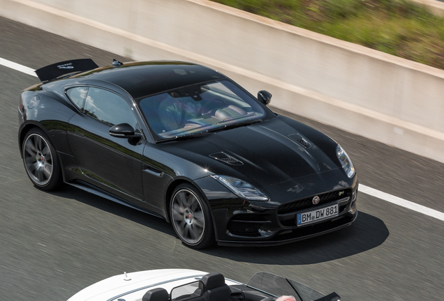 Jaguar F-TYPE R Coupé 2017