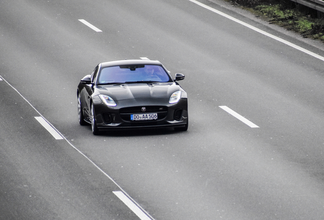 Jaguar F-TYPE S Coupé Chequered Flag Edition 2019