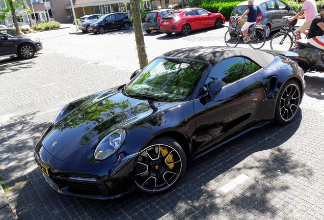 Porsche 992 Turbo S Cabriolet