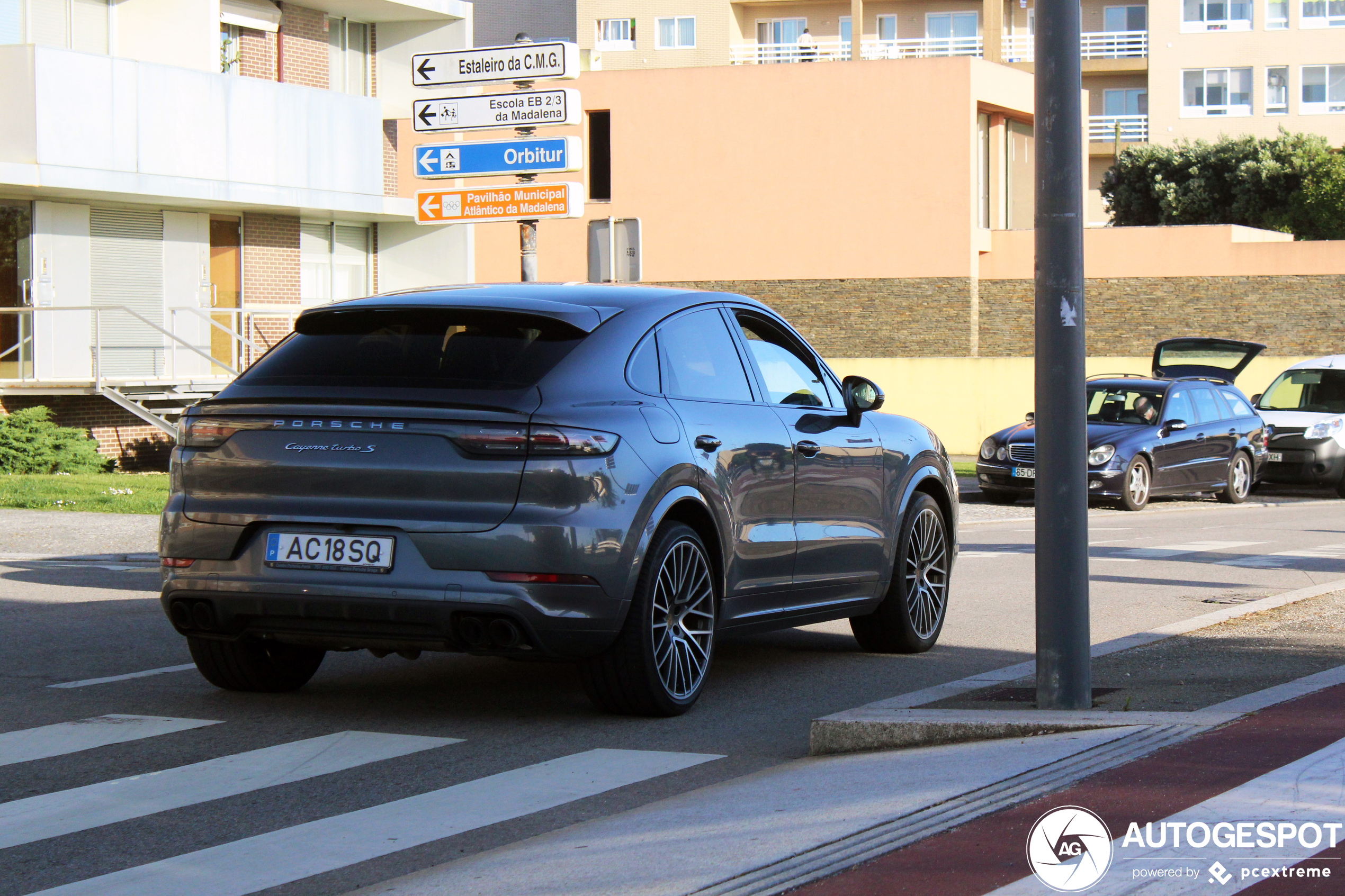 Porsche Cayenne Coupé Turbo S E-Hybrid