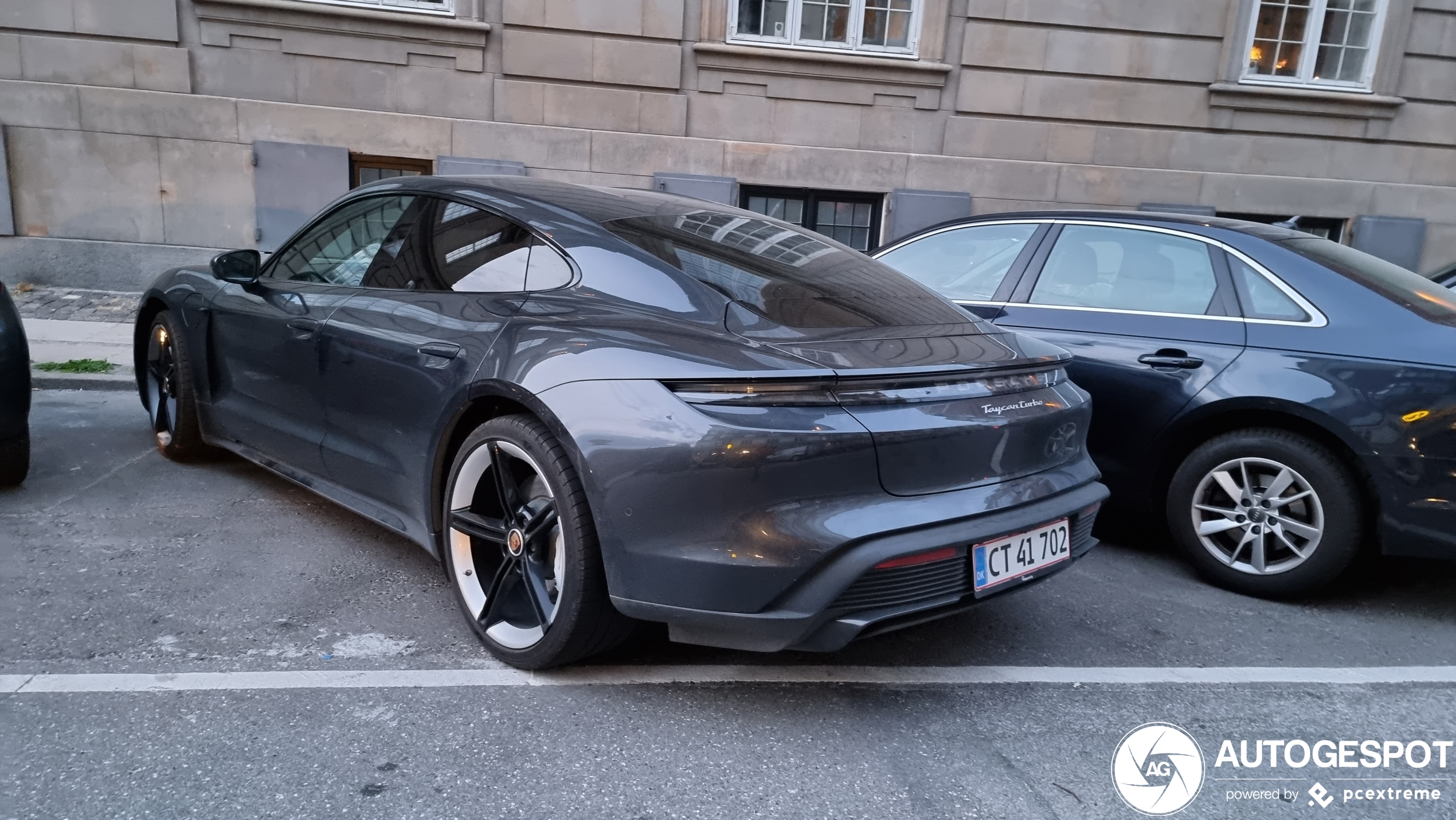 Porsche Taycan Turbo