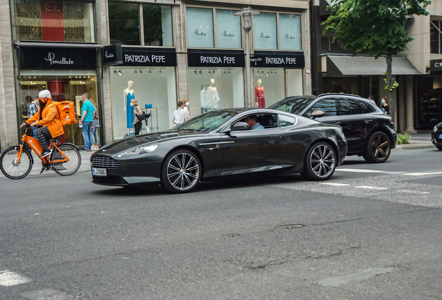 Aston Martin DB9 2013