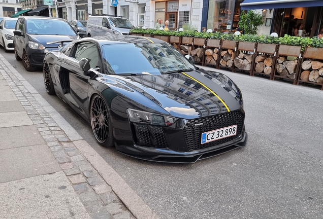 Audi R8 V10 Plus 2015