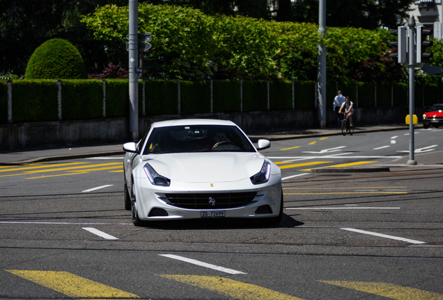 Ferrari FF