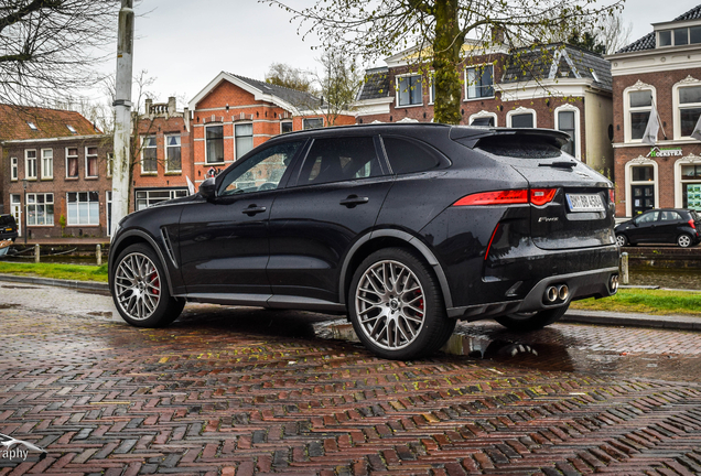 Jaguar F-PACE SVR