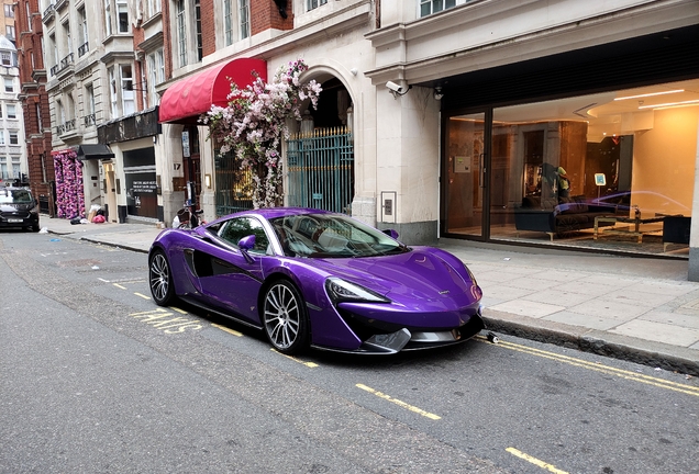 McLaren 570S