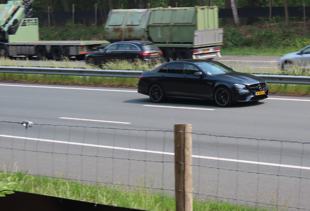 Mercedes-AMG E 63 S W213 Edition 1