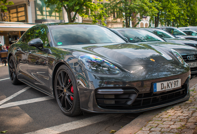 Porsche 971 Panamera GTS MkI