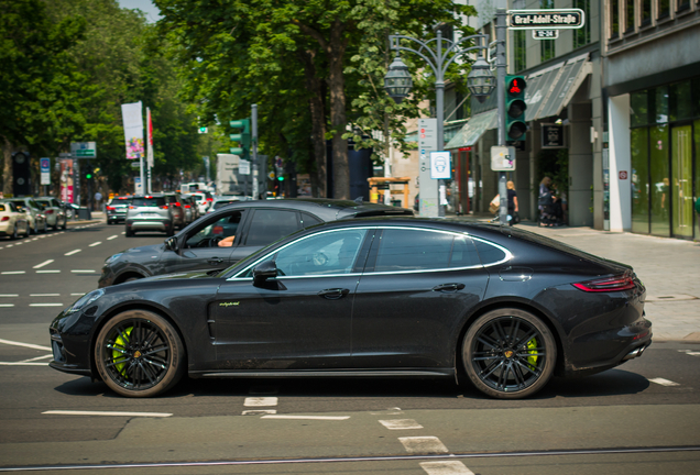 Porsche 971 Panamera Turbo S E-Hybrid