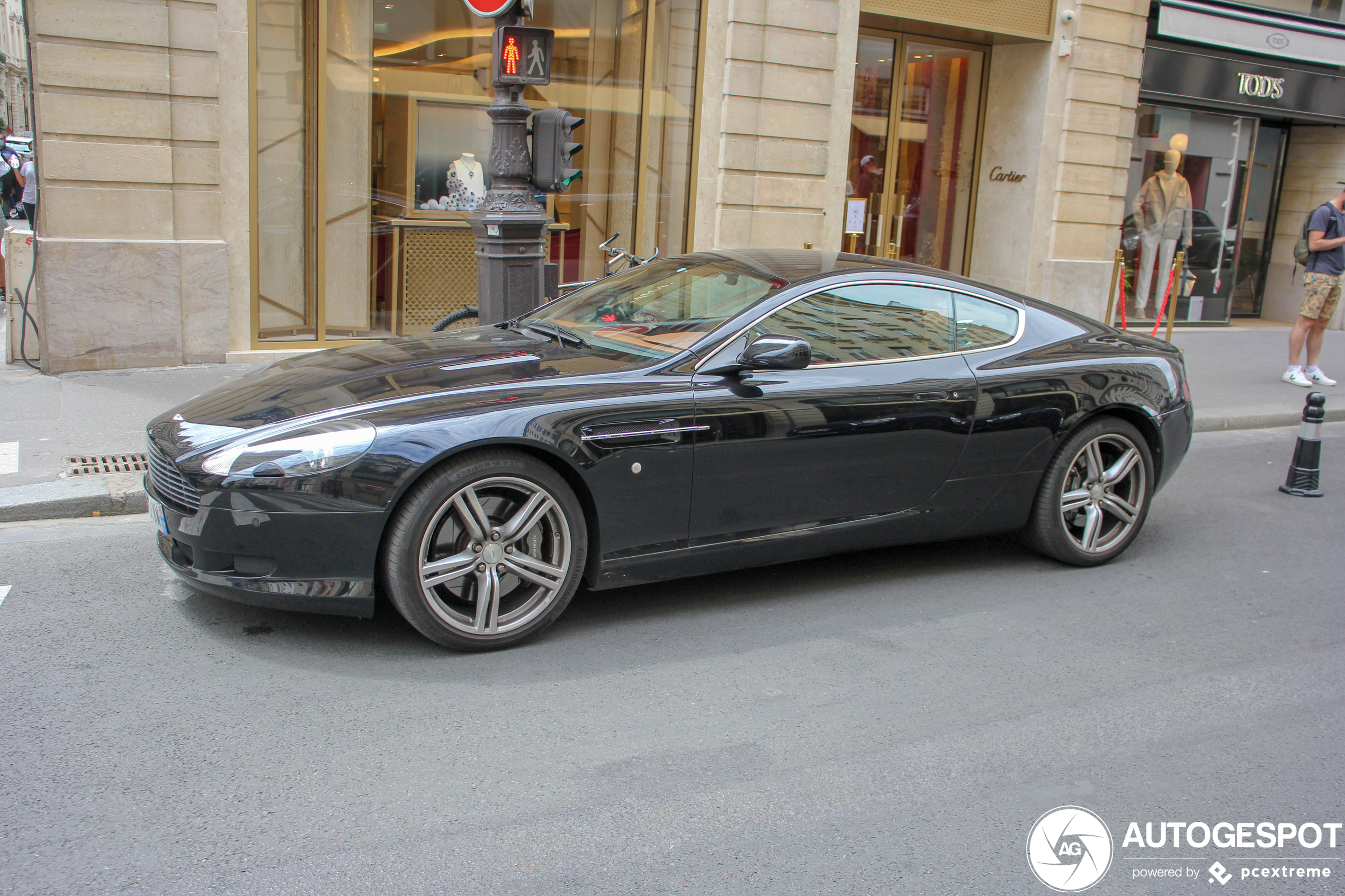 Aston Martin DB9