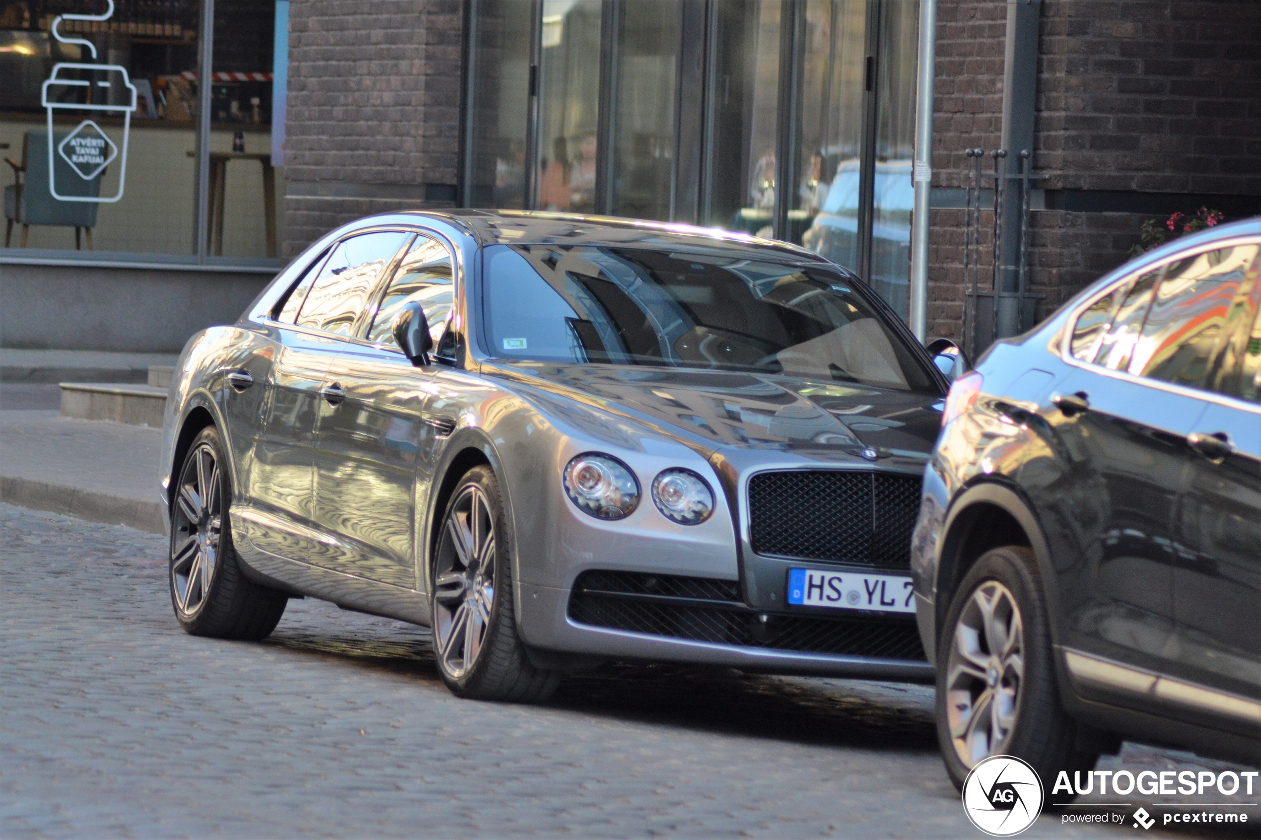 Bentley Flying Spur W12