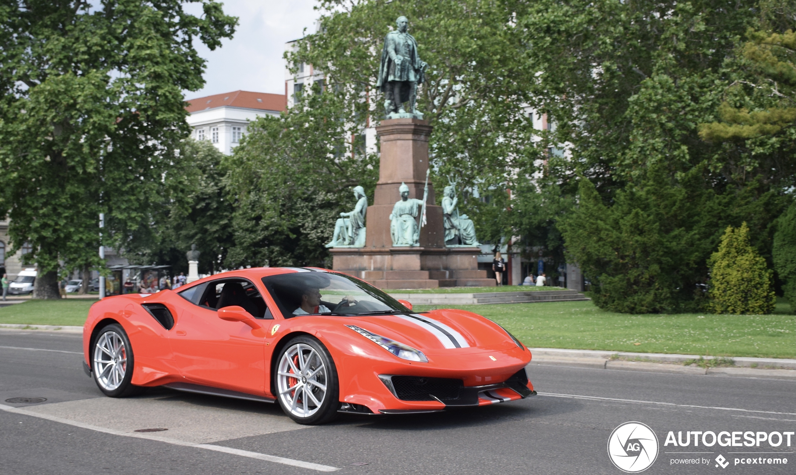 Ferrari 488 Pista