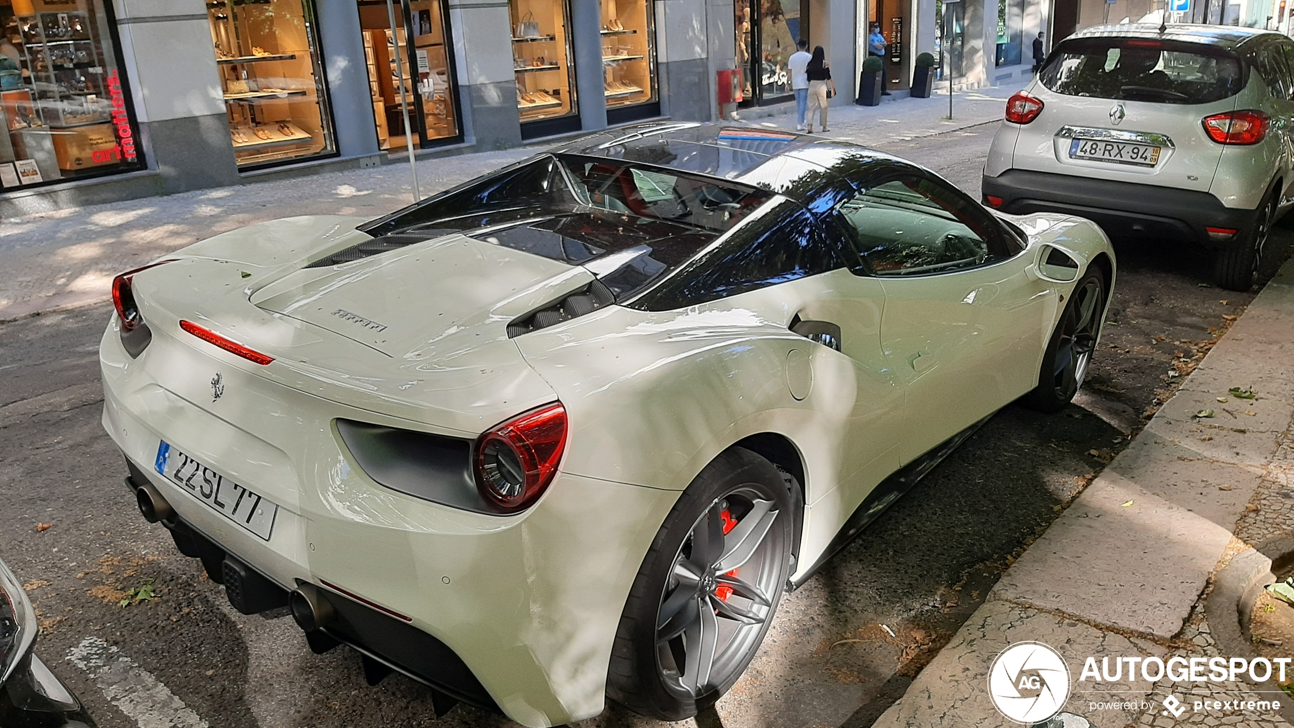 Ferrari 488 Spider