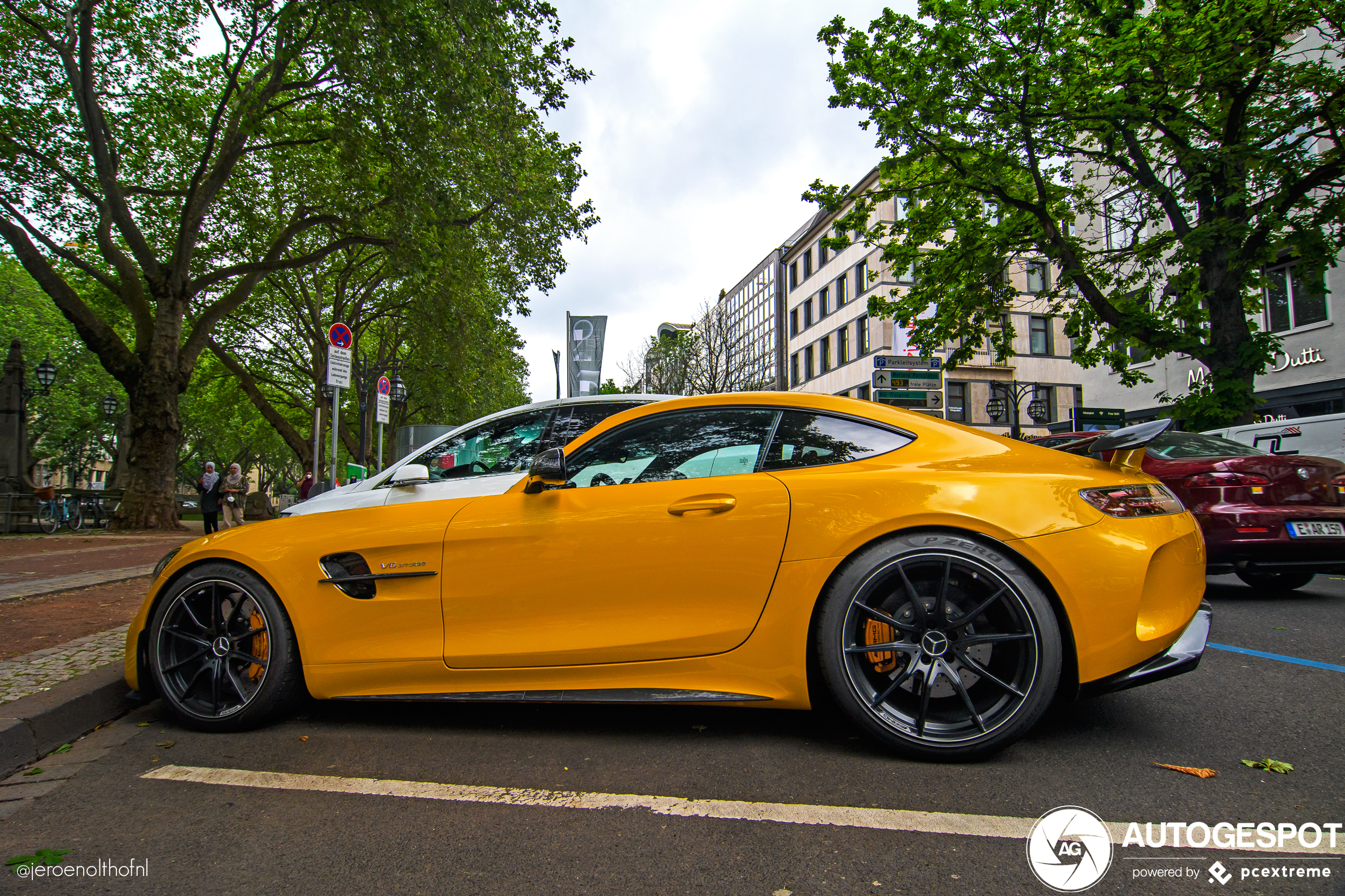 Mercedes-AMG GT R C190 2019