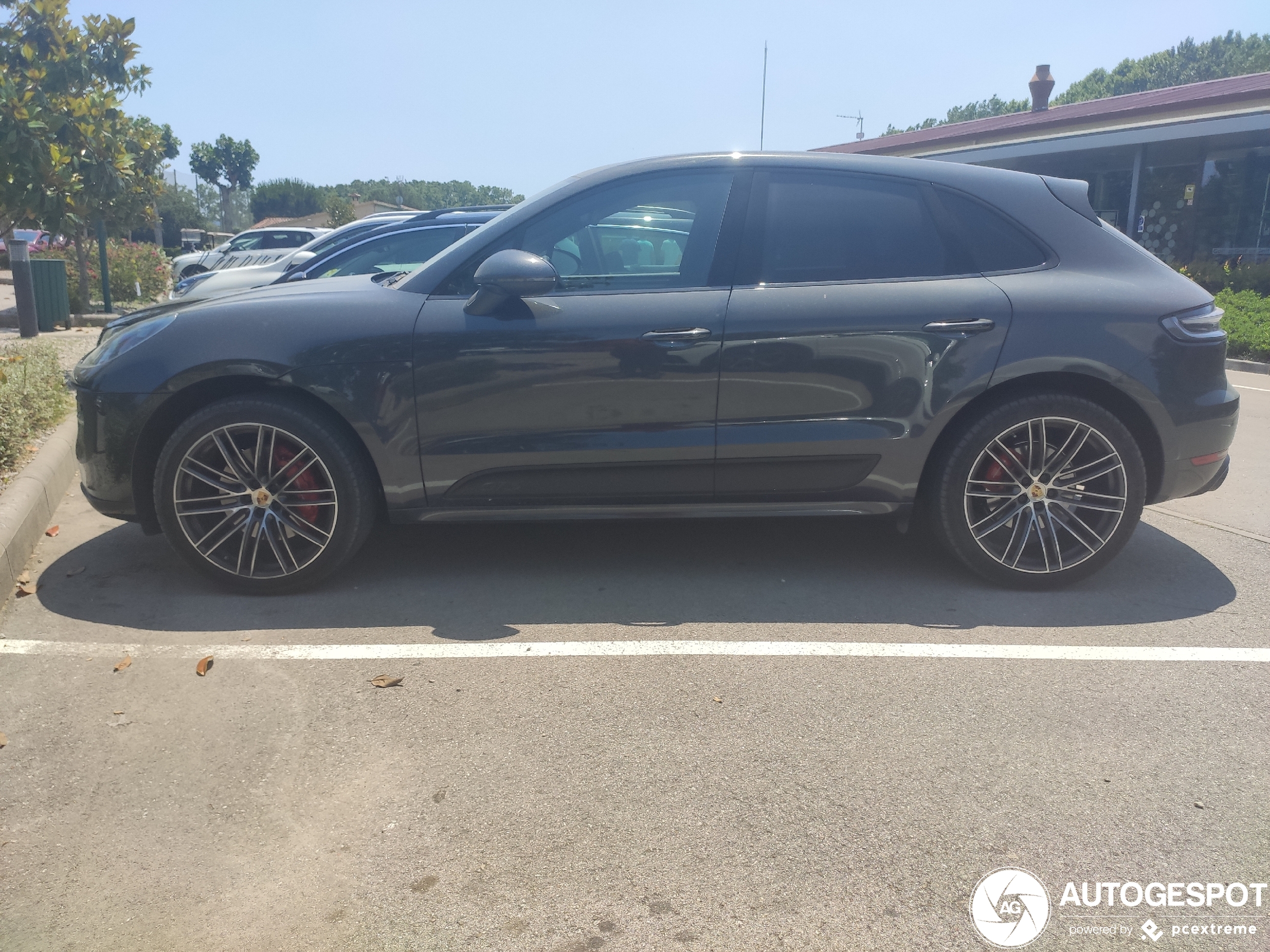 Porsche 95B Macan GTS MkII