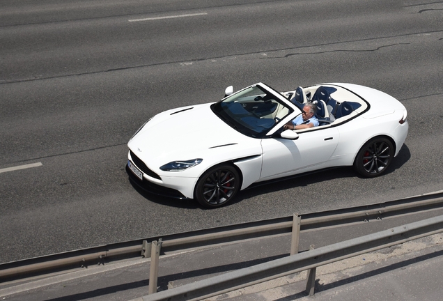 Aston Martin DB11 V8 Volante