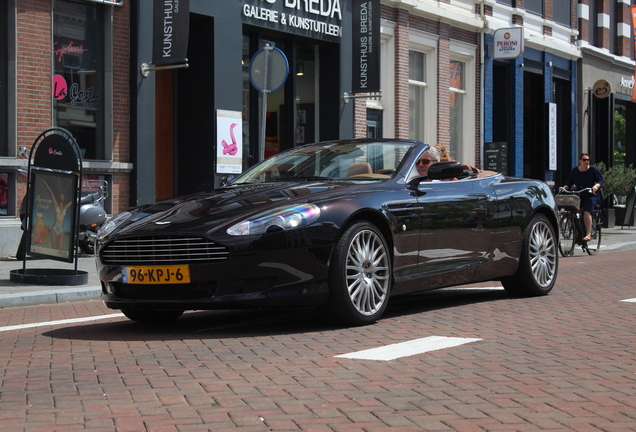 Aston Martin DB9 Volante