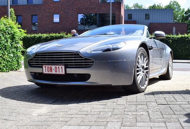 Aston Martin V8 Vantage Roadster