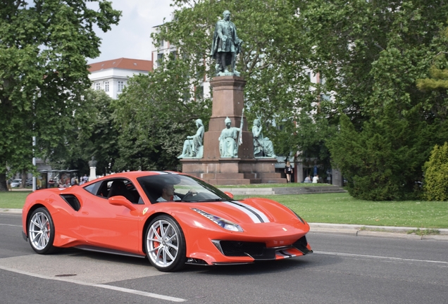 Ferrari 488 Pista