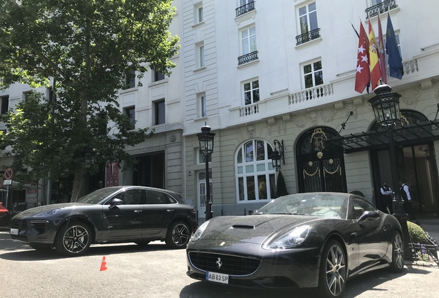 Ferrari California